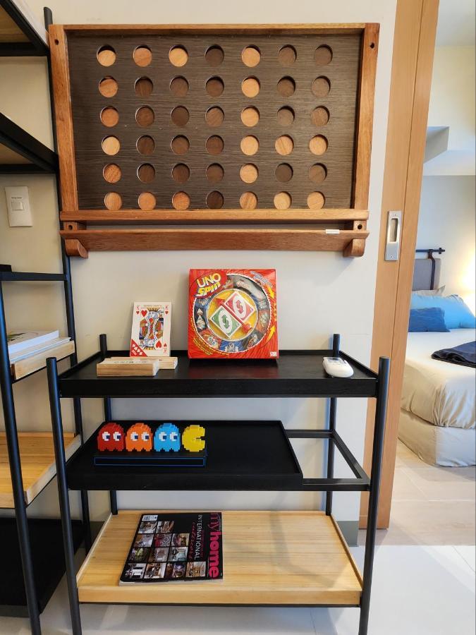 Spacious 7U Homey Unit Steps Away From Uptown Mall And Mitsukoshi Mall Free Parking With Washer Manila Exterior photo